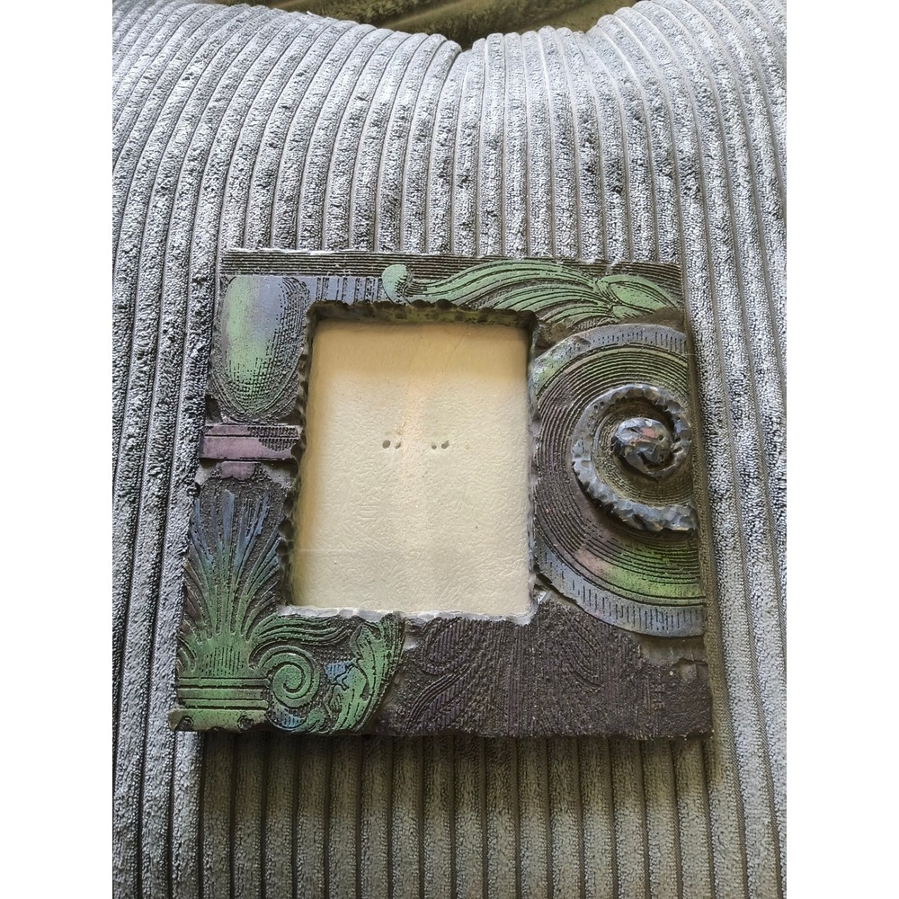 Frameology Architectural Swirl Frame